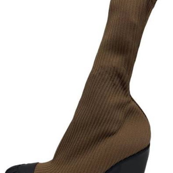 ‼️Chloé Chocolate brown sock boots with logo in the back‼️🤩 - Picture 7 of 7